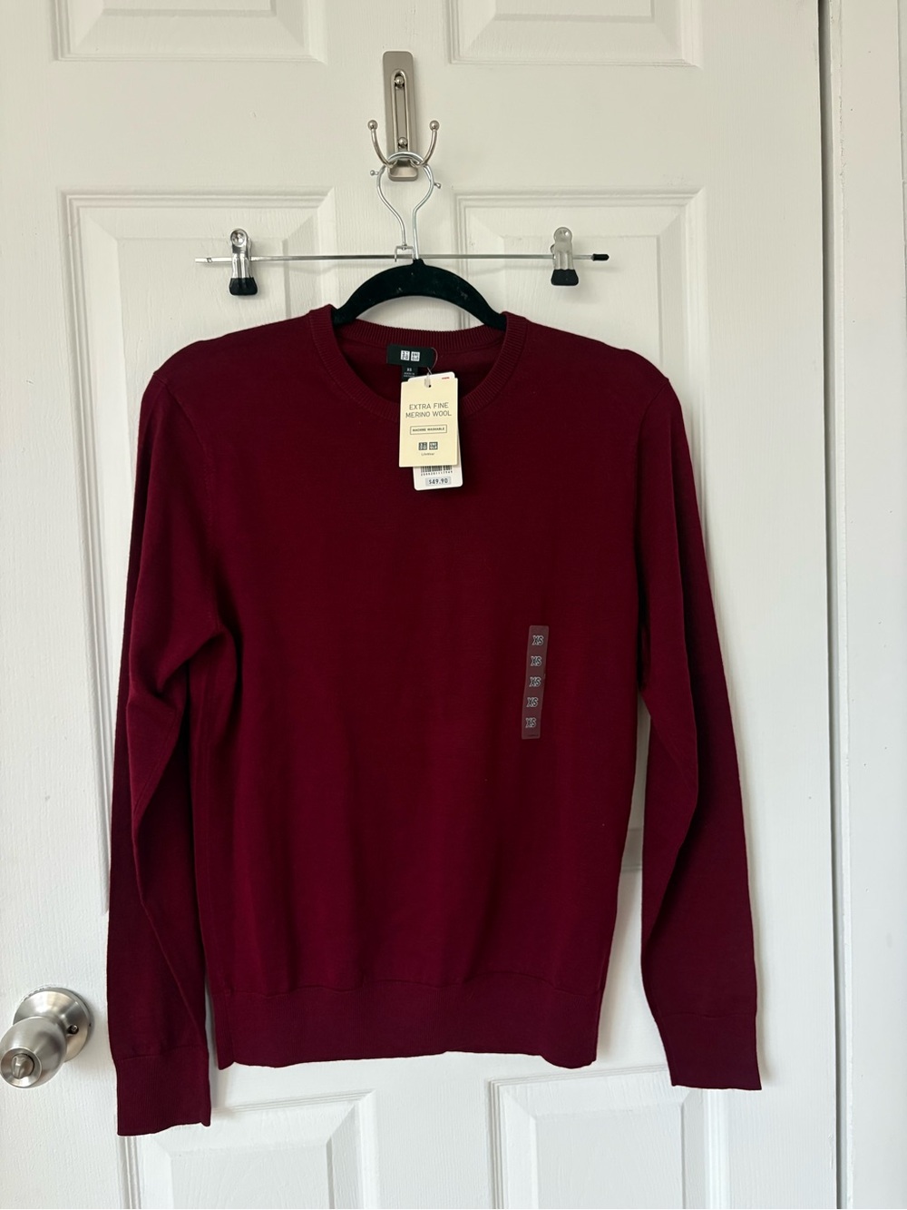 UNIQLO Extra Fine Merino Wool Crewneck Sweater - Burgundy